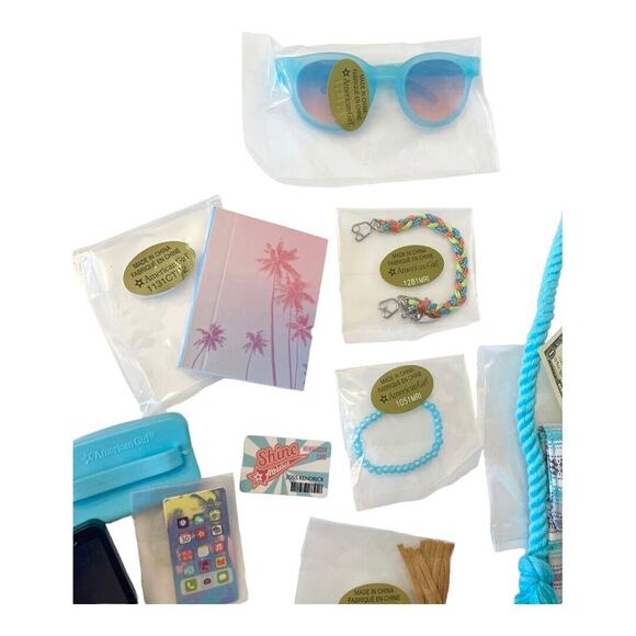 NEW American Girl Of Year JOSS MEET ACCESSORIES Key Purse Bracelets Sunglasses + - Picture 3 of 9